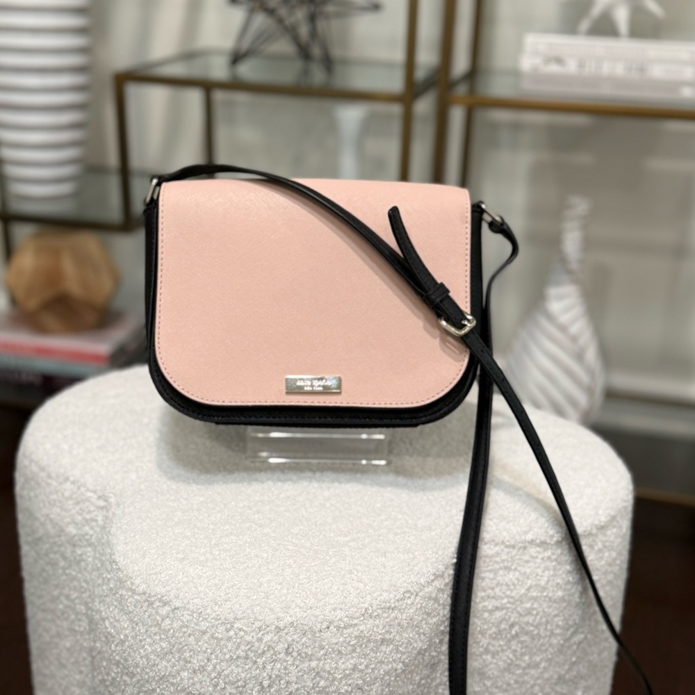 Kate Spade Blush and Black Crossbody - Picture 5 of 17
